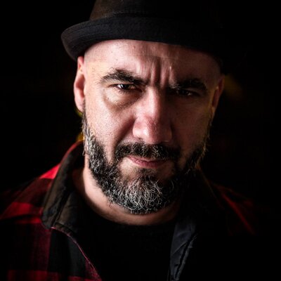 Aleksandar Bugarin-Vizuelni dočaravač i psihoanalitičar.